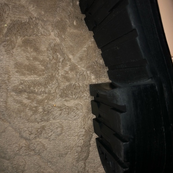 Chanel Beige and Black Lace-Up Moto Boots size 40 euro size approx size 10 Rare - Picture 17 of 17